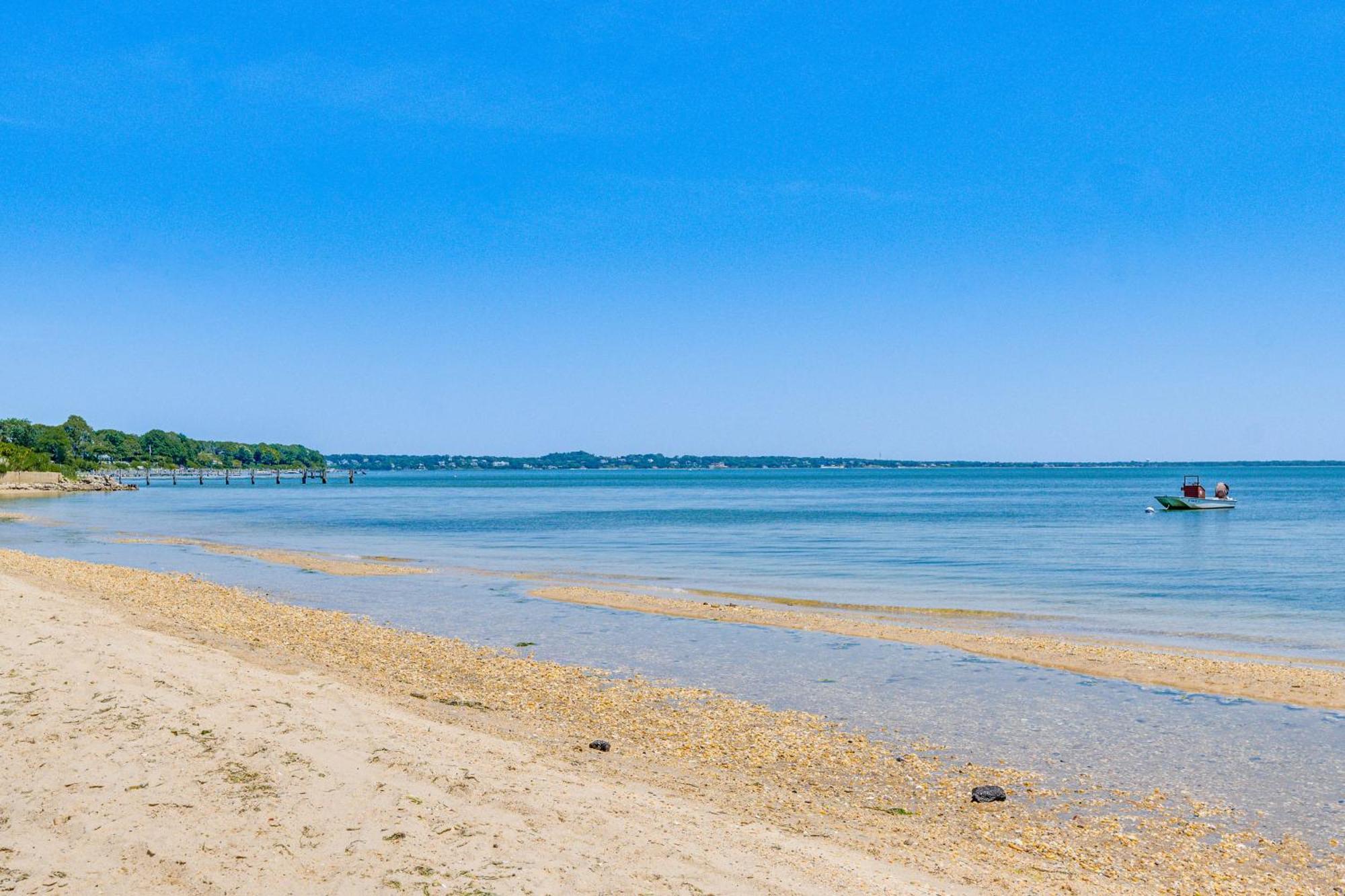 Distinctive Hamptons Home With Pool Near Bay, Ocean 汉普顿贝斯 外观 照片