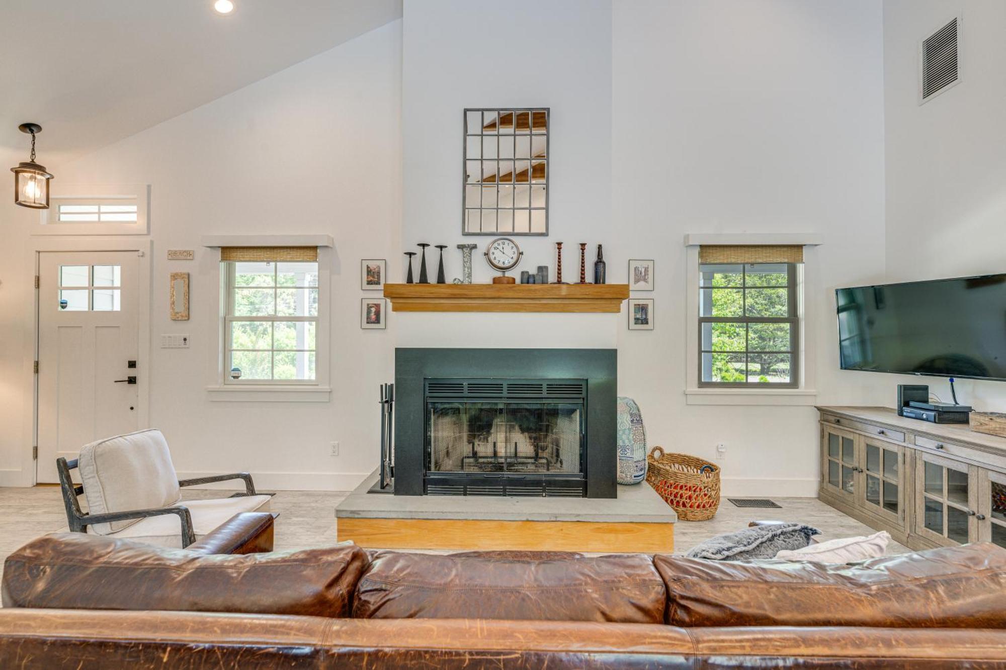 Distinctive Hamptons Home With Pool Near Bay, Ocean 汉普顿贝斯 外观 照片