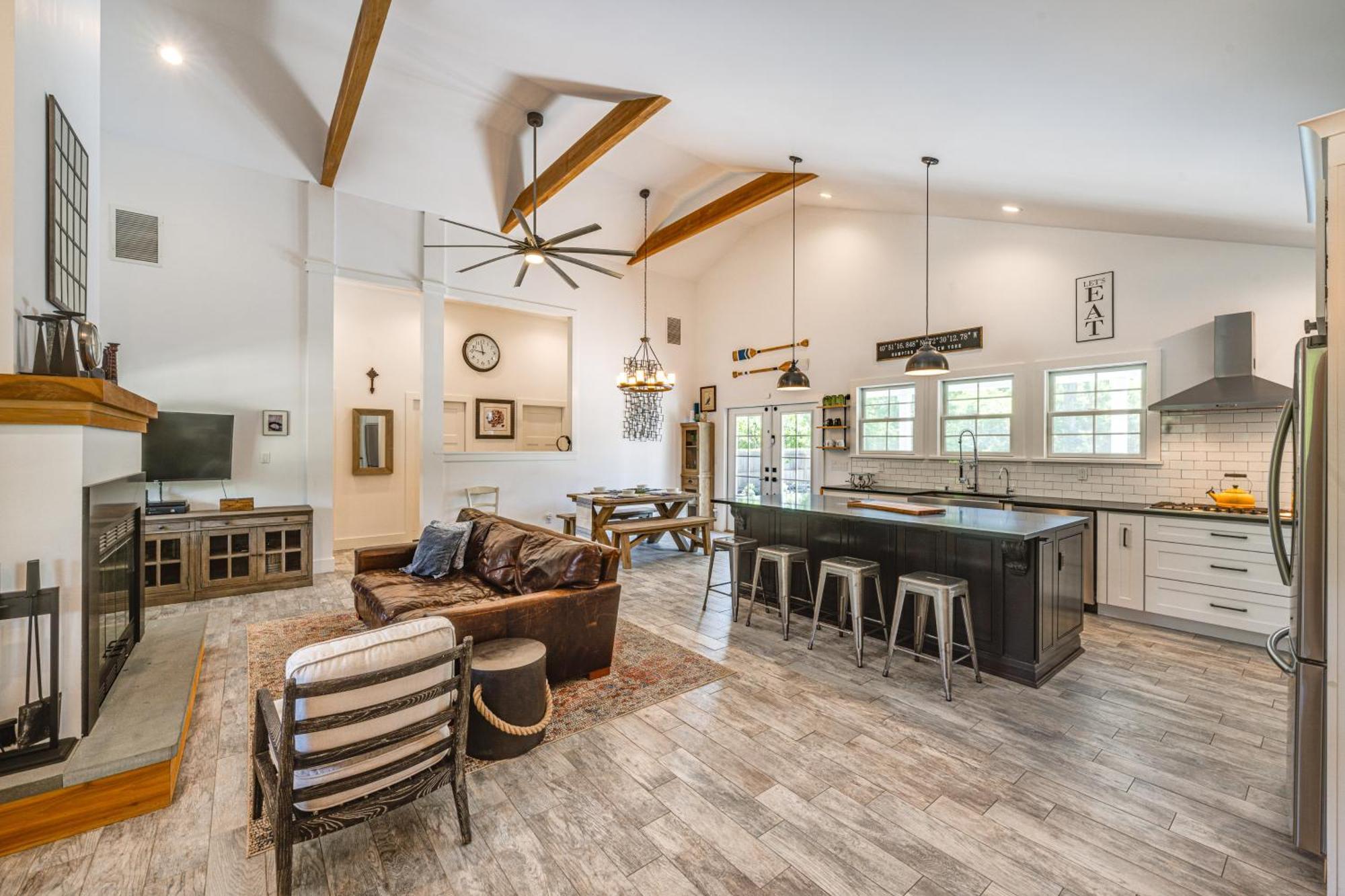 Distinctive Hamptons Home With Pool Near Bay, Ocean 汉普顿贝斯 外观 照片